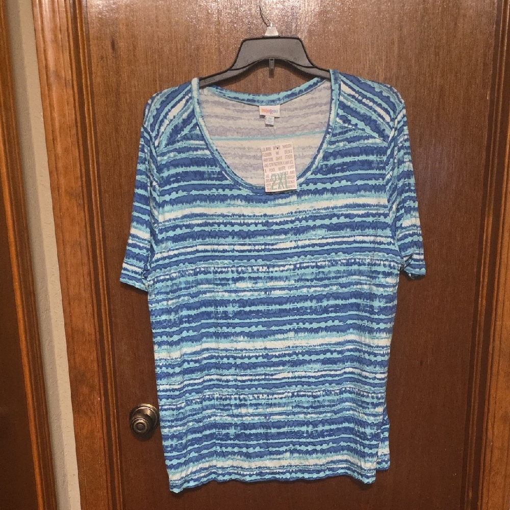 NWT Lularoe 2X Boyfriend Tee